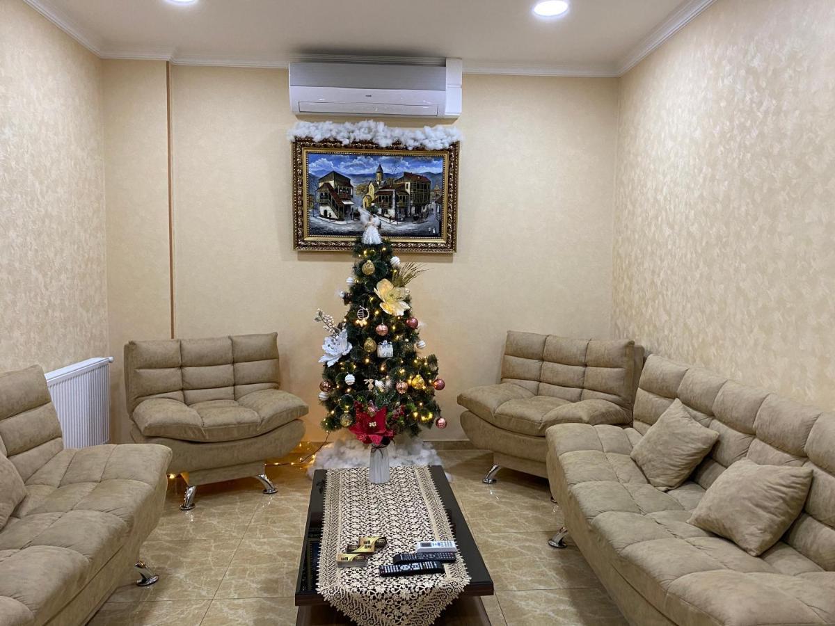 Hotel Lu-Ma Тбилиси Екстериор снимка